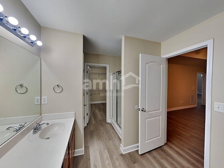 Building Photo - 101 Judson Dr