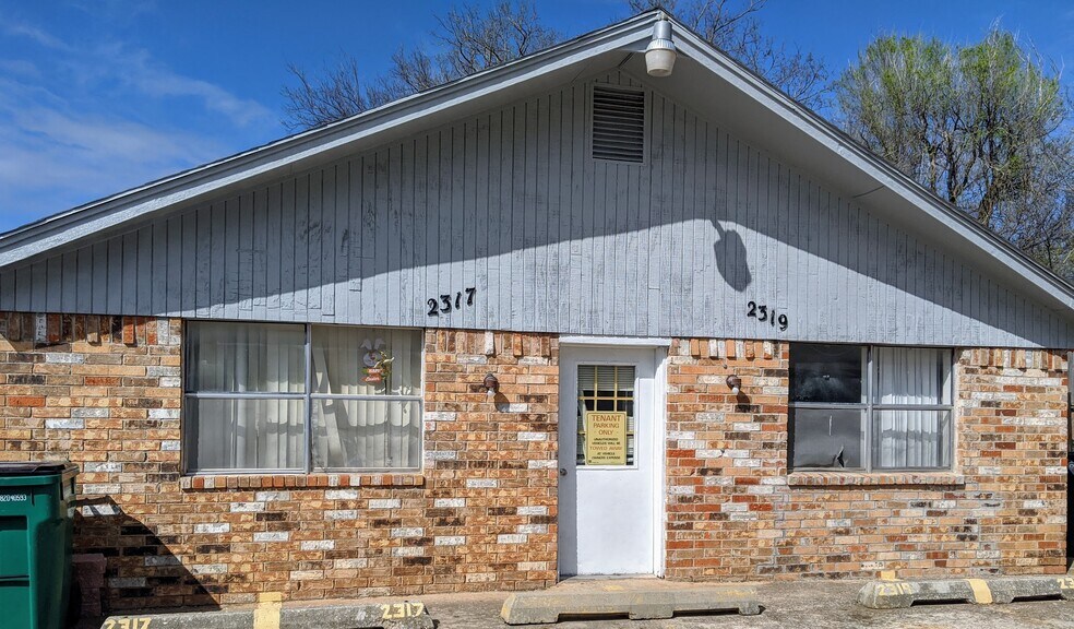Building Photo - 2313 SE 11th