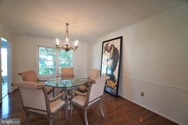 Building Photo - 104 Hidden Creek Dr