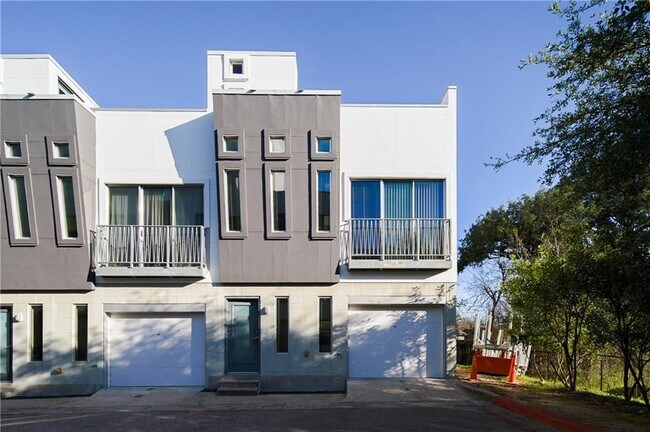 Building Photo - 4801 S Congress Ave