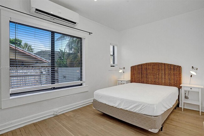 Building Photo - 1656 Polk St