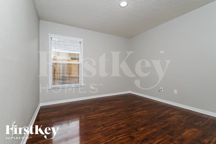 Building Photo - 2524 Wheeler Groves Dr