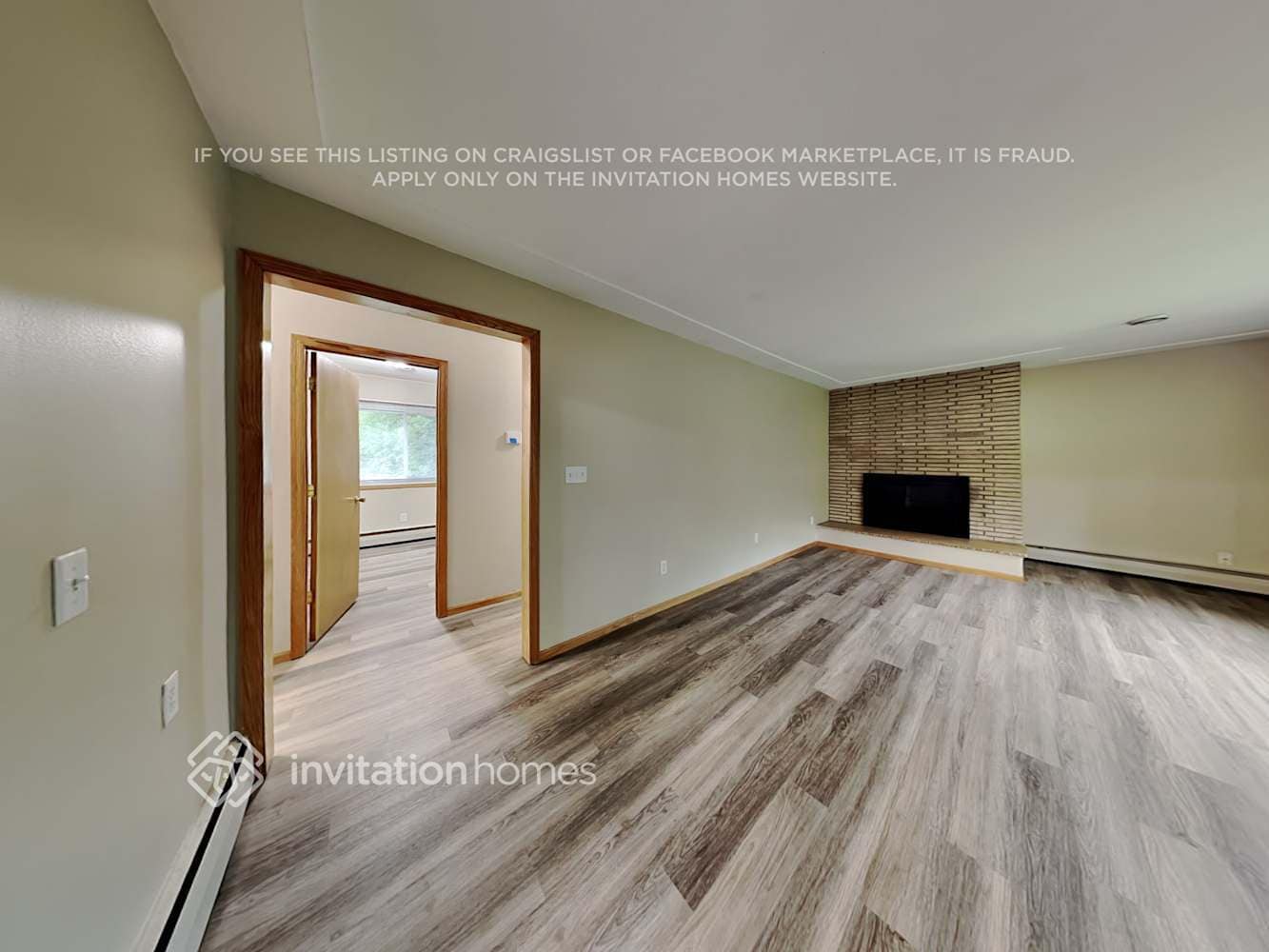 Building Photo - 302 Zinnia Ln N