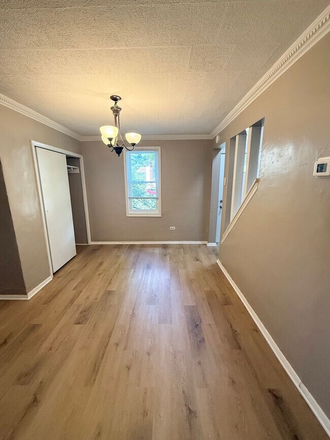 Building Photo - 3 Bed, 1.5 Bath in Overbrook/ Brookline for rent- Huge yard and great layout!