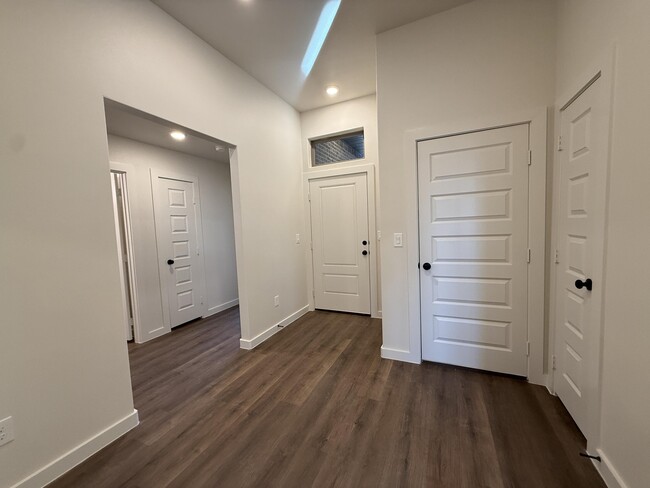 Building Photo - 3015 138th Pl