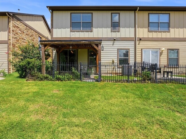 Building Photo - 1900 Little Elm Trail