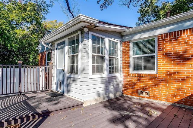 Building Photo - 6437 Rosemont Ave