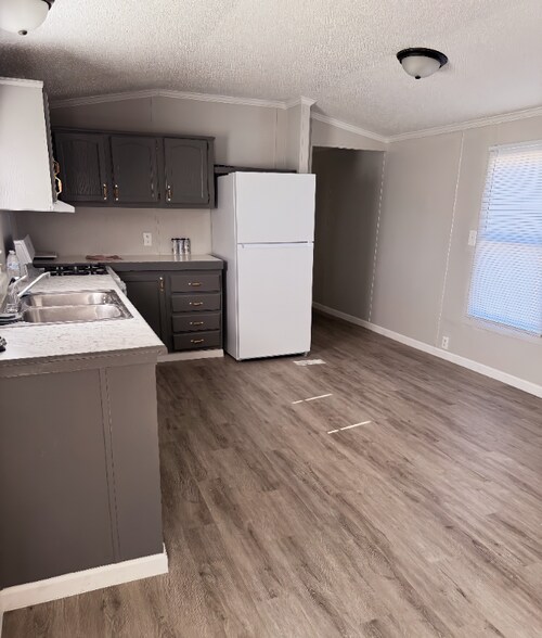 Building Photo - 2552 Smith Ave