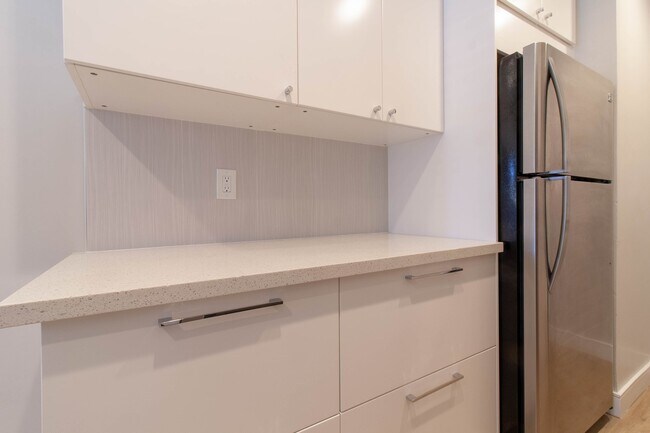 Building Photo - 988 East El Camino Real, Unit 990-10