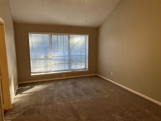 Building Photo - 187 Sandpebble Dr