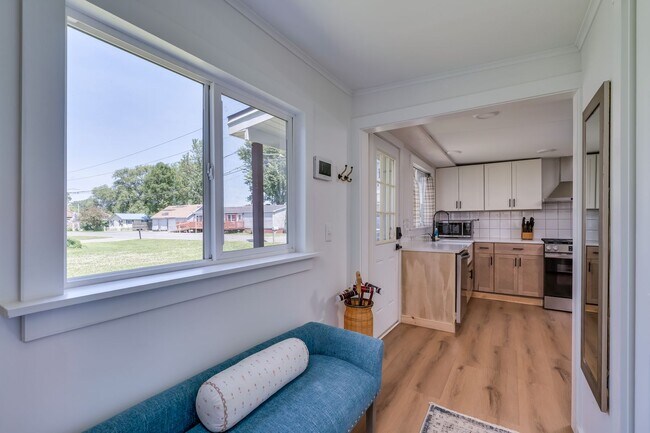 Building Photo - **Furnished Winter Rental** - Sackets Harbor