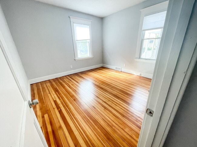 Building Photo - 236 Nicoll St