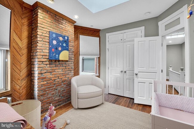 Building Photo - 216 N St NW