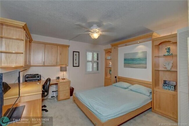 Building Photo - 10980 S Ocean Dr