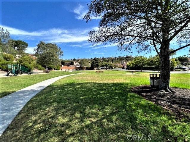 Building Photo - 5146 Maplewood Cir