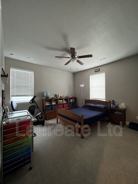 Building Photo - 10035 Atlanta St