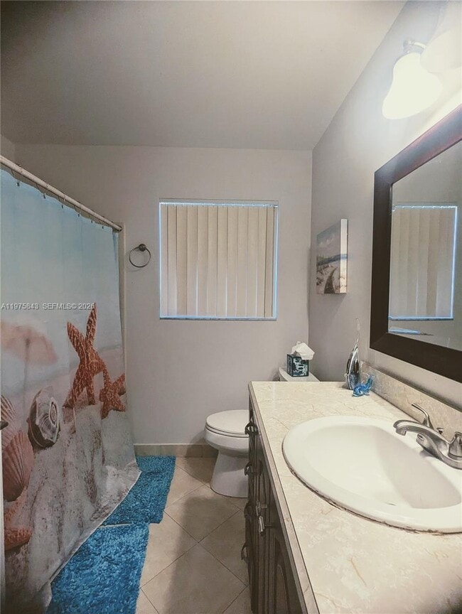 Building Photo - 679 Racquet Club Rd