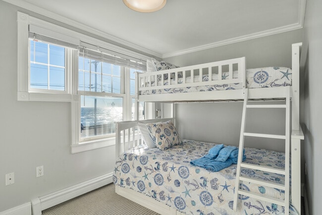 Building Photo - 207 Beach Ave