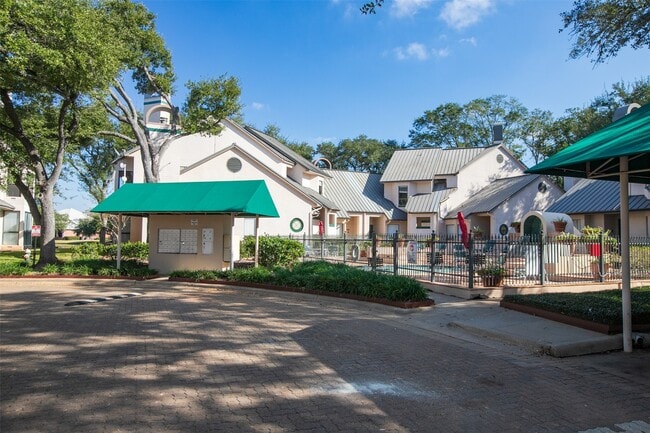 Building Photo - 4144 Greystone Way