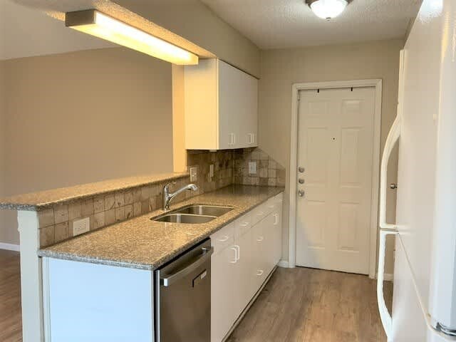 Building Photo - 2606 Elm Hollow St