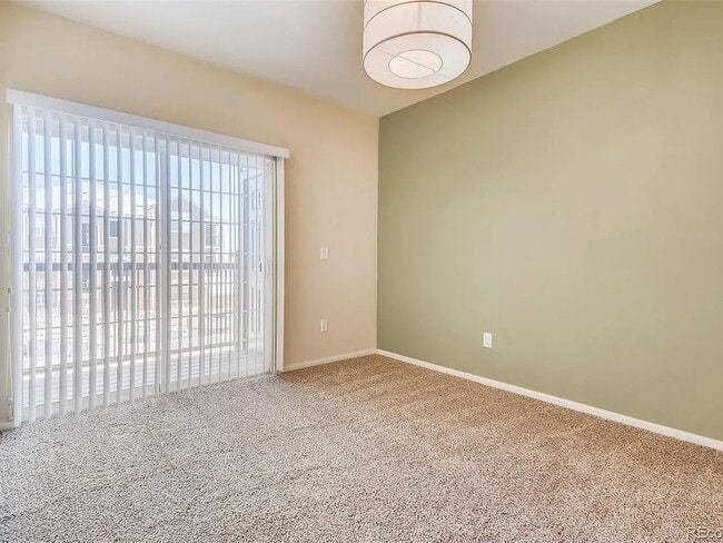 Building Photo - 3035 Blue Sky Cir