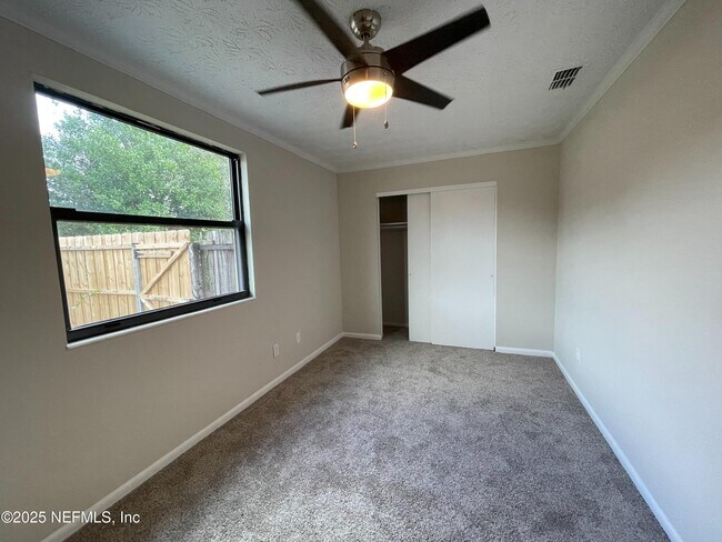 Building Photo - 614 Charles Carroll St