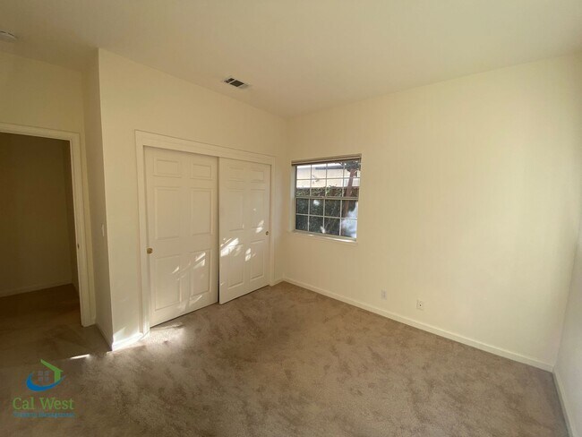 Building Photo - 855 Jackson St