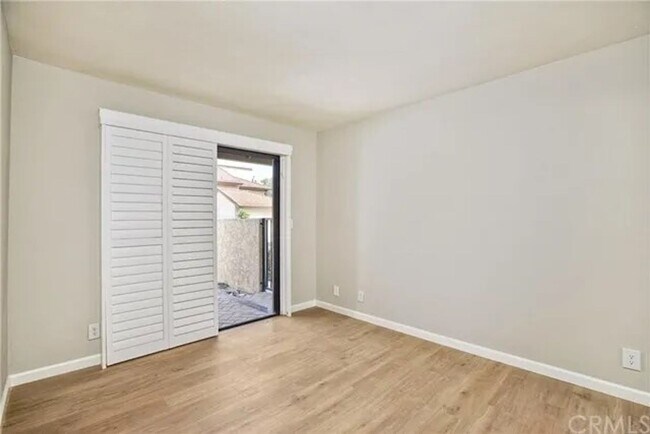 Building Photo - Two Bedroom, Two Bathroom Home for 12-mont...