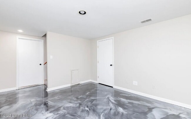 Building Photo - 810 Locust Pointe Pl