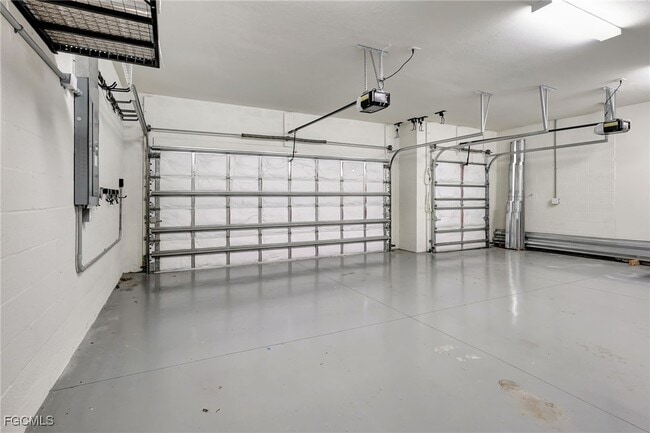 Building Photo - 11752 Bowes Cir