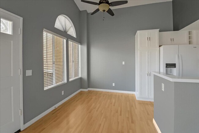 Building Photo - 4212 Vista Panorama Way