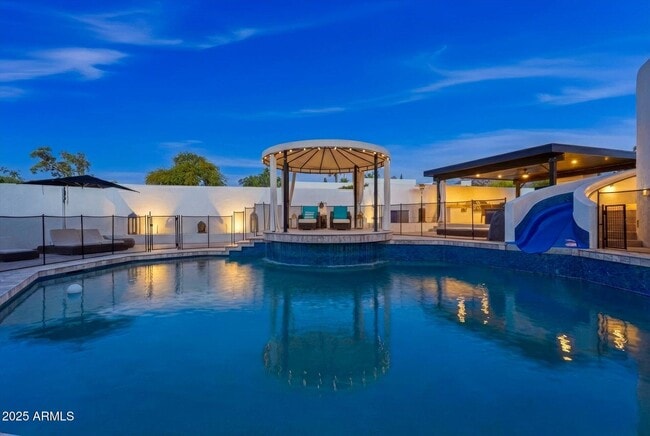 Building Photo - 3112 E Palo Verde Dr