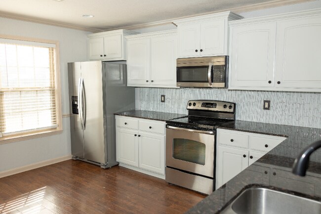 Building Photo - 55 Bryson Dr