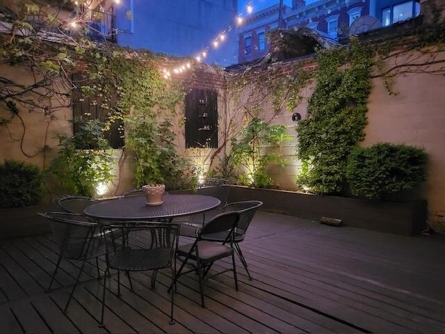 Building Photo - 403 Adams St