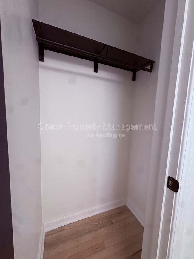 Building Photo - 505 Logan St