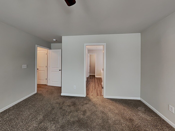 Building Photo - 30 Daniel Ln