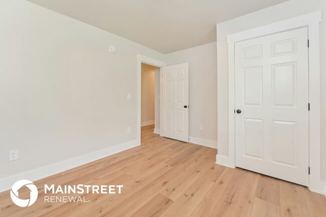 Building Photo - 206 Sandy Hill Rd