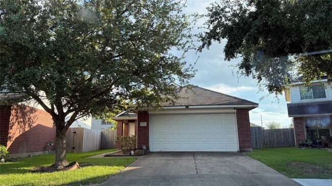 Building Photo - 2714 Grahamwood Ln