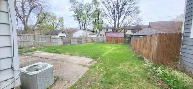 Building Photo - 2008 N Anthony Blvd