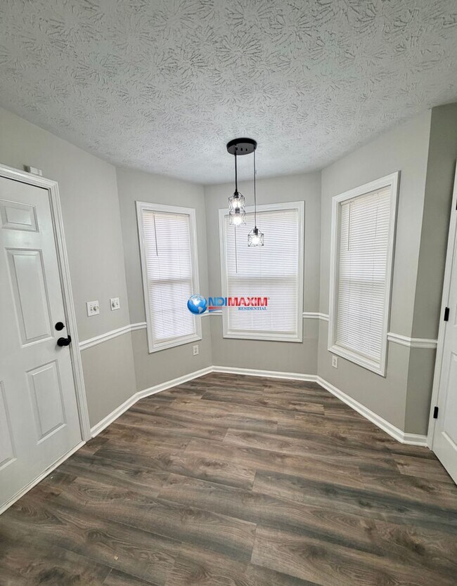 Building Photo - Nice UPDATED 3-bedroom ranch in Lawrenceville