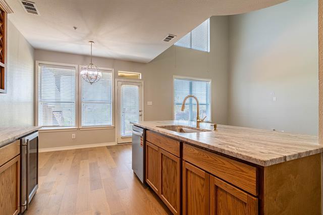 Building Photo - 316 Mozart Way