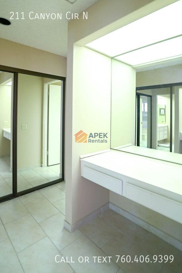 Building Photo - 211 Canyon Cir N