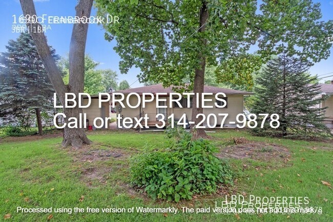 Building Photo - 1690 Fernbrook Dr