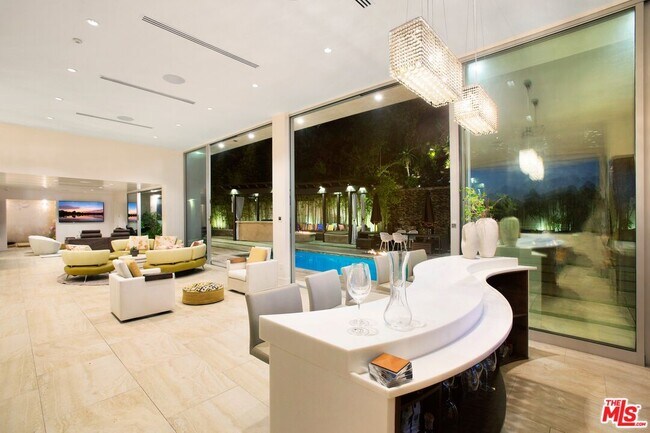 Building Photo - 2766 Ellison Dr