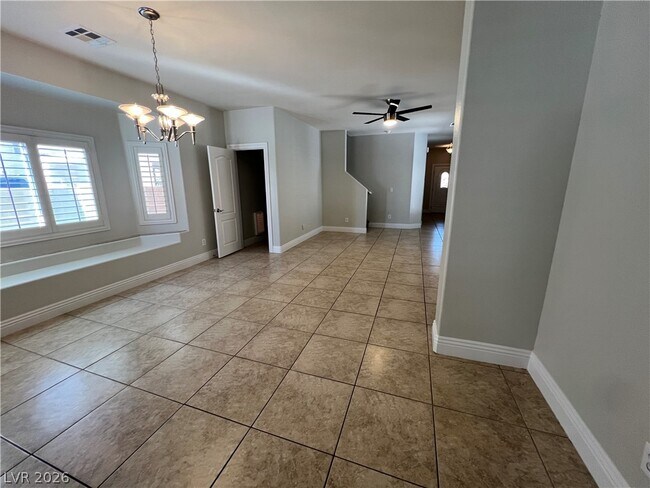 Building Photo - 9460 Glendora Valley St