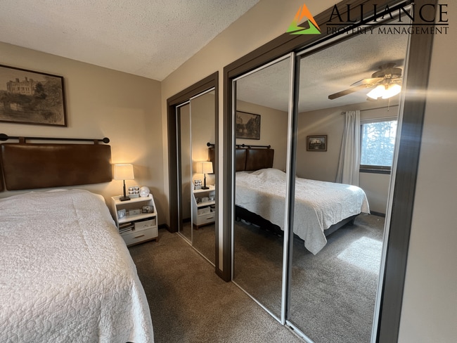 Building Photo - Beautiful Home with Easy Access to Ft. Riley!