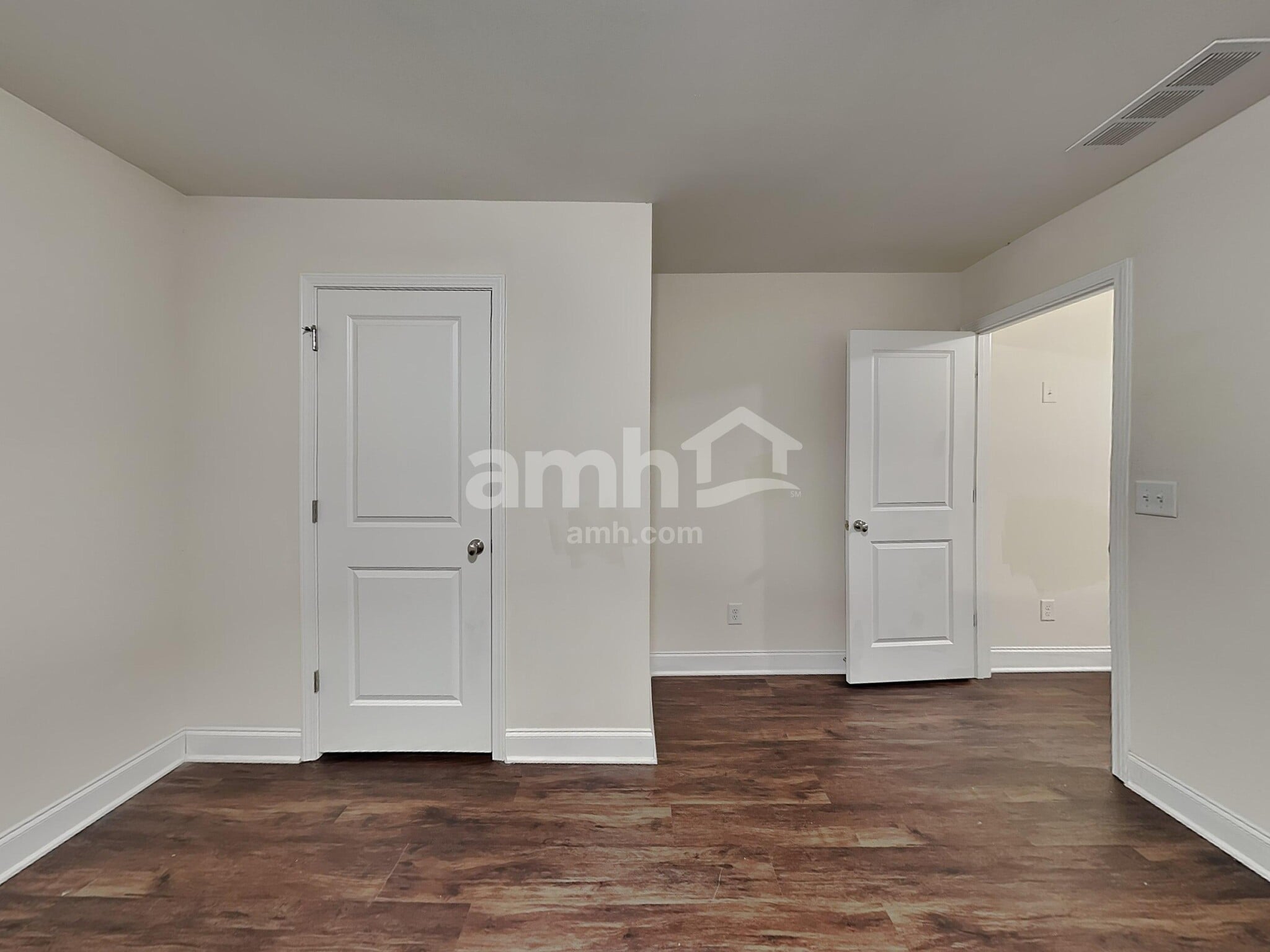 Building Photo - 2515 Beal St