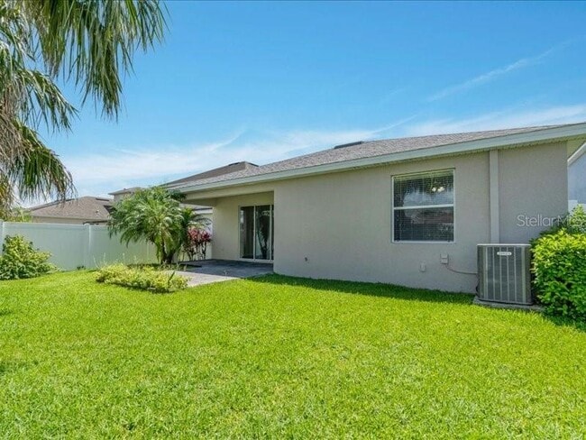 Building Photo - 1569 Thetford Cir