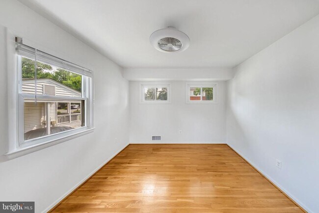 Building Photo - 7411 Tillman Dr