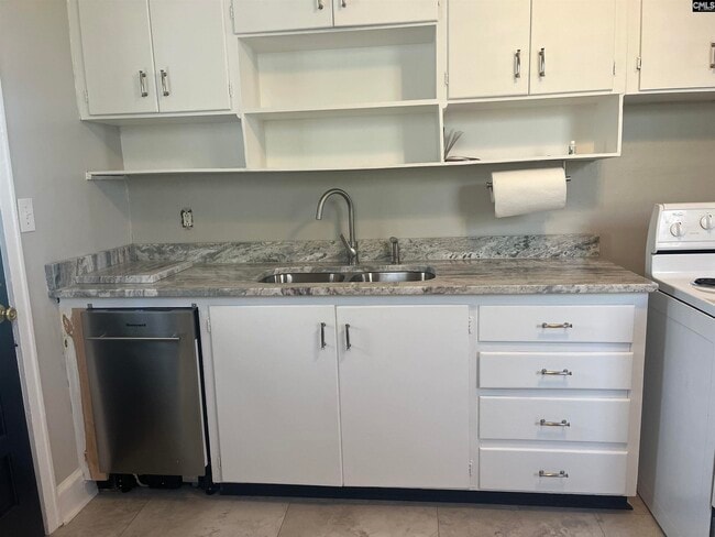 Building Photo - 704 S Bonham Rd